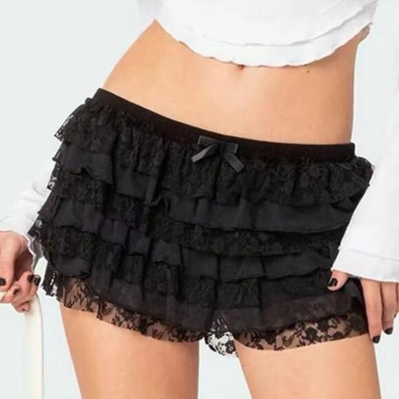 Shein Pants - SHEIN black mini ruffle lace shorts sz l